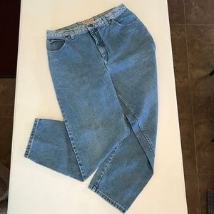 Vintage St. John's Bay Relaxed Mom Jeans - 16P